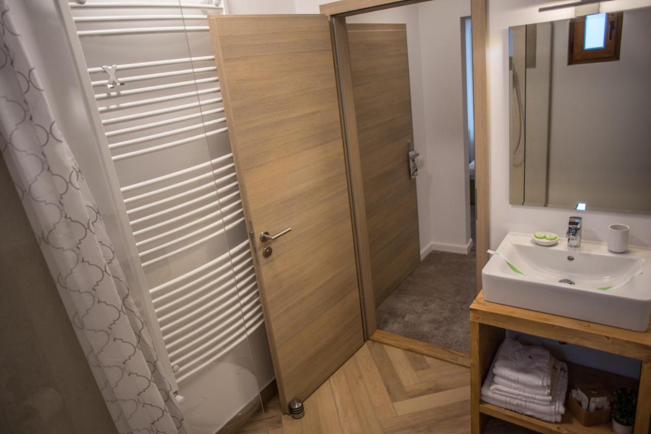 Boga Rooms Sinaia Exterior foto