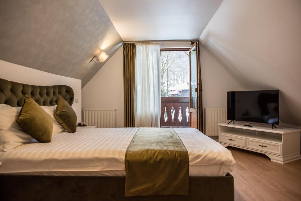 Boga Rooms Sinaia Exterior foto