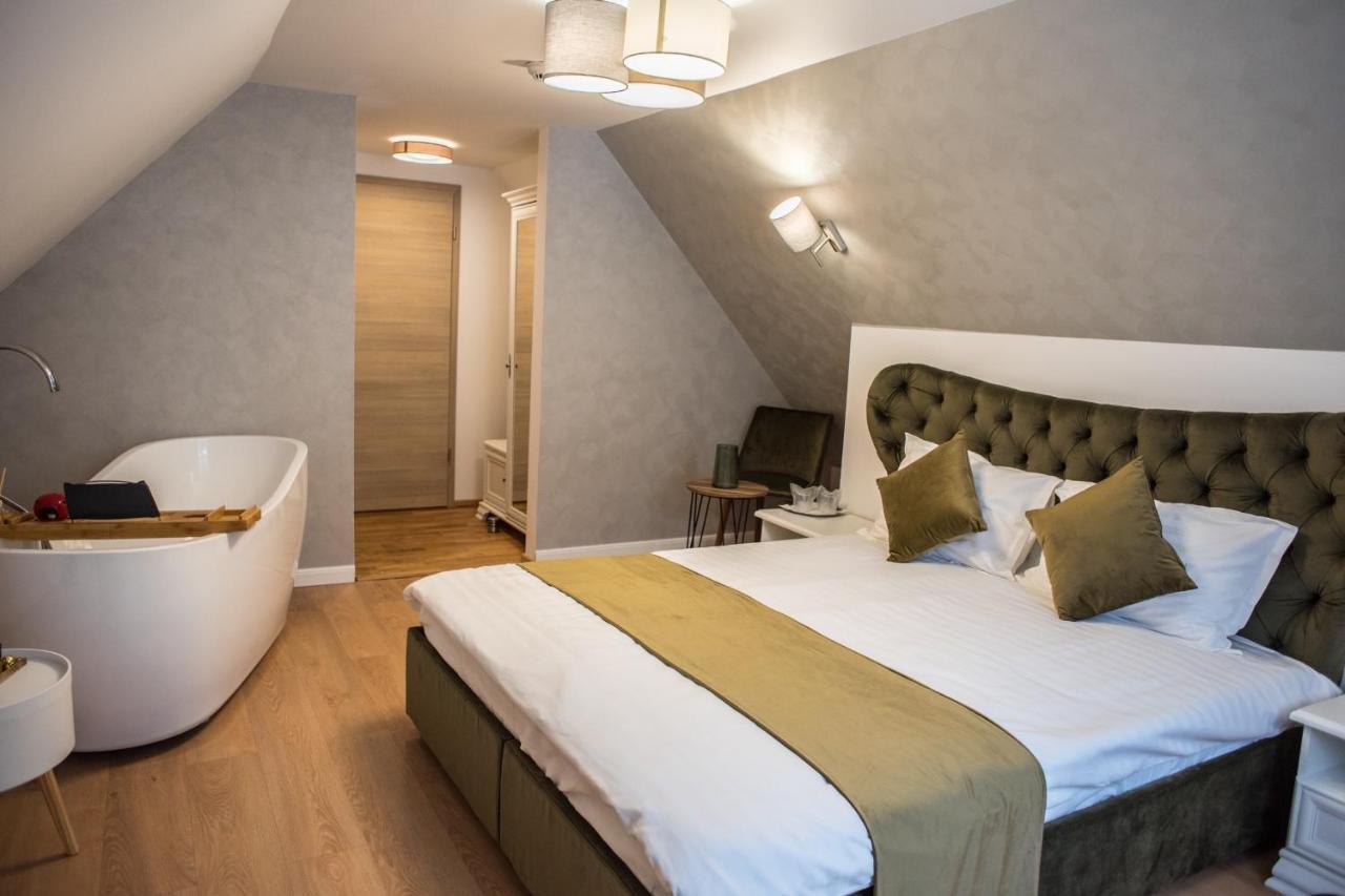 Boga Rooms Sinaia Exterior foto